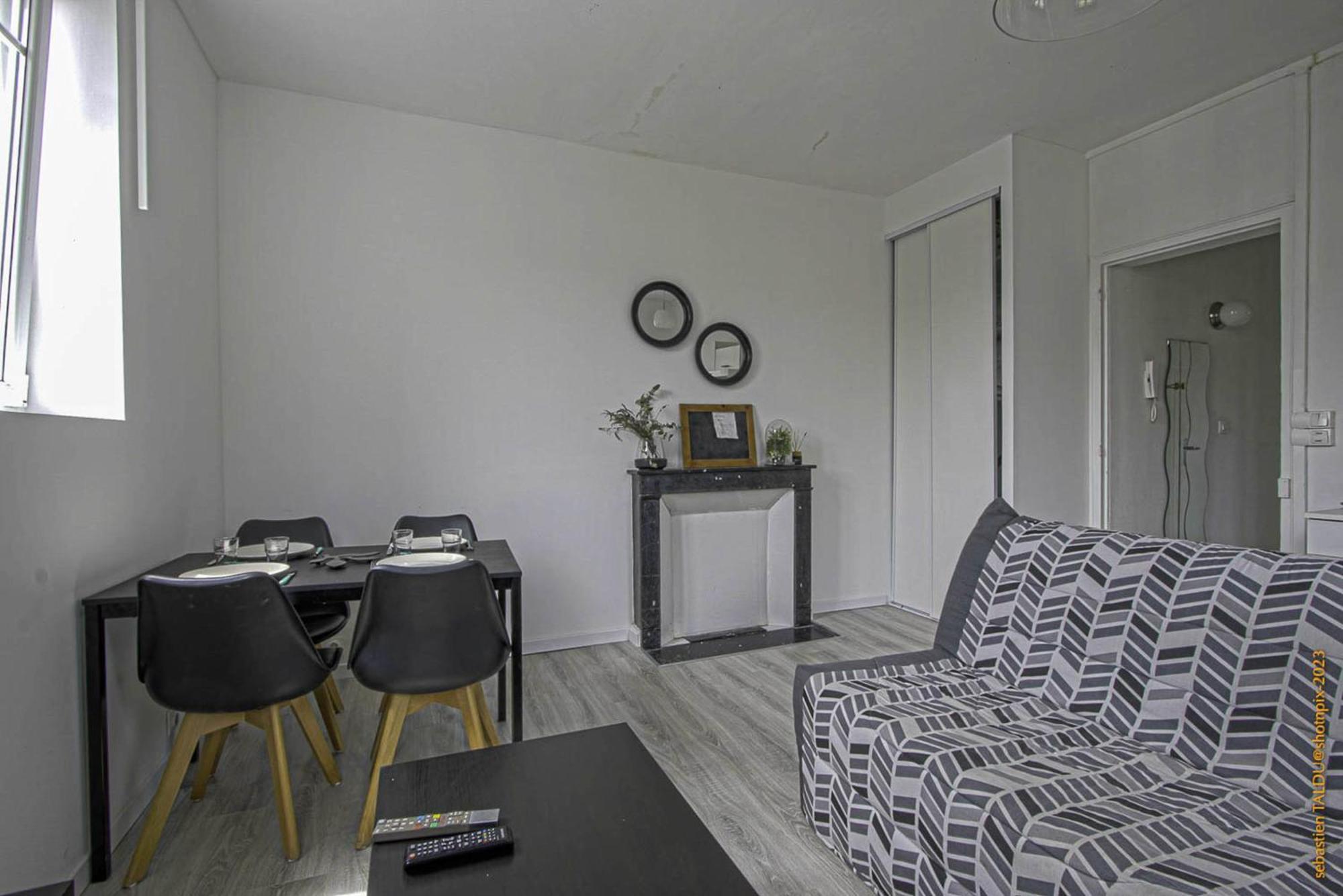 Cosyrouen Gare Apartment ภายนอก รูปภาพ