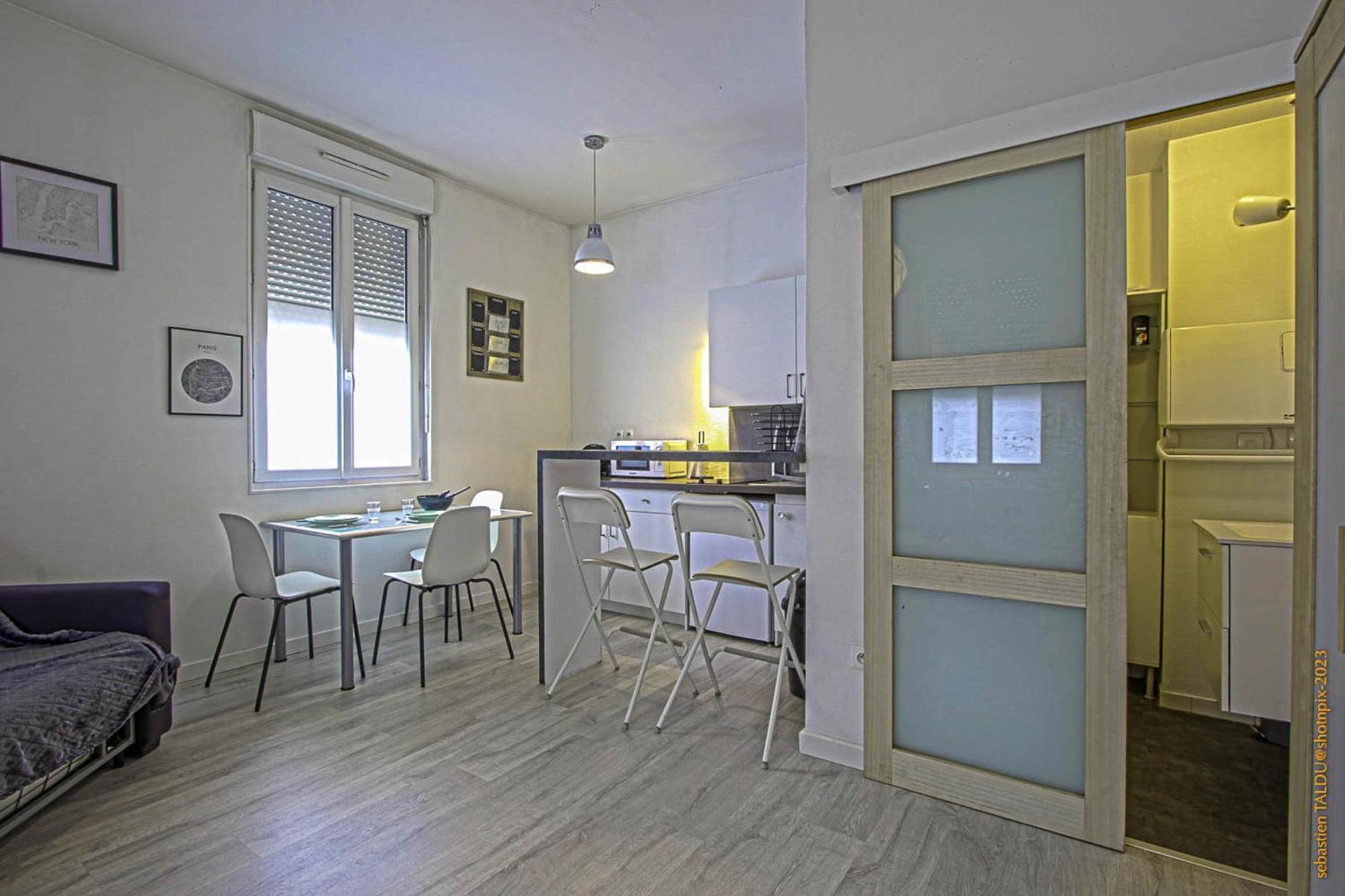 Cosyrouen Gare Apartment ภายนอก รูปภาพ